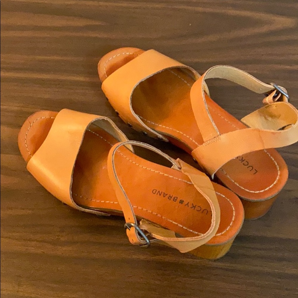 ~ Lucky Brand sandals
